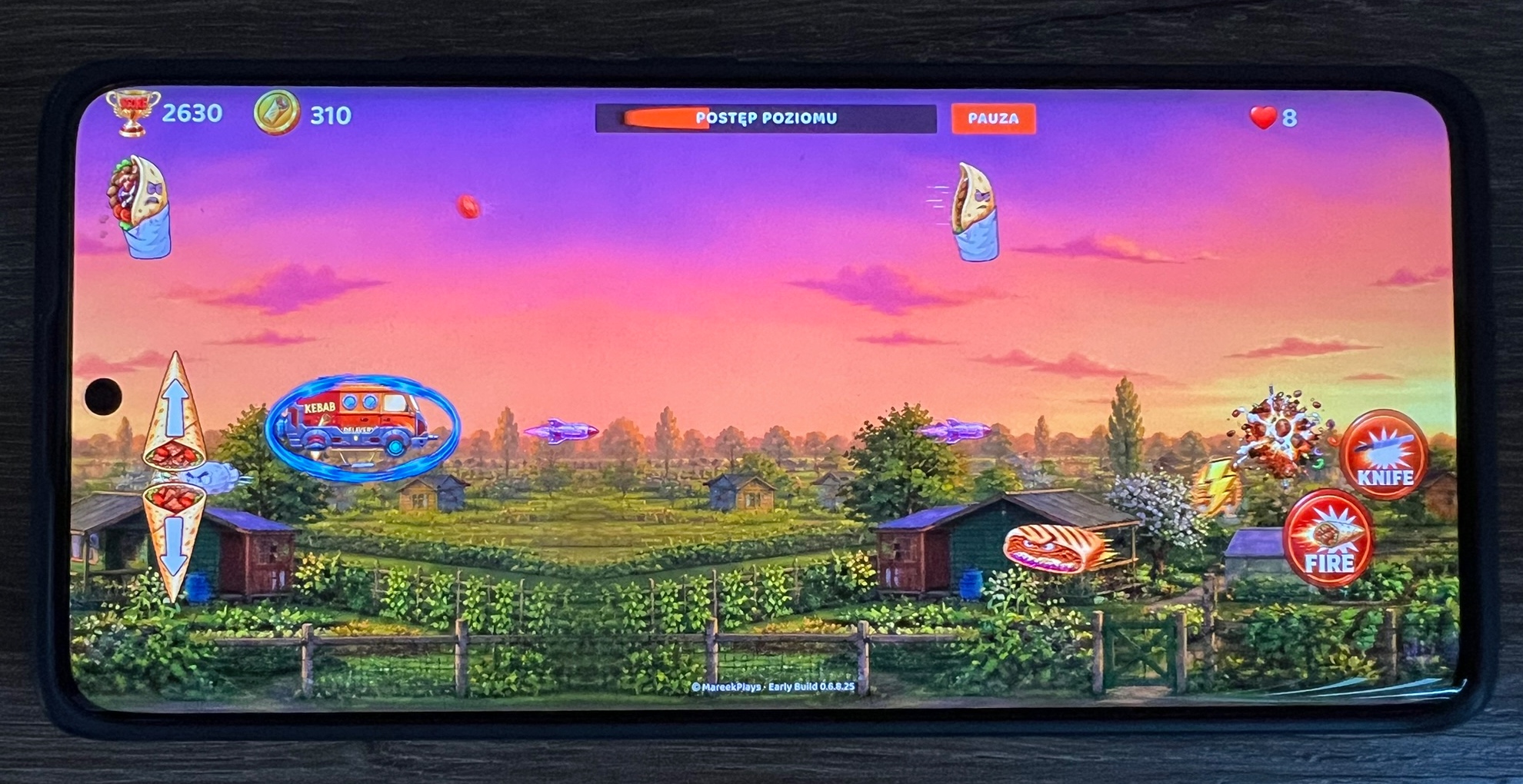Gameplay Kebab Shooter na telefonie z Androidem podczas testów